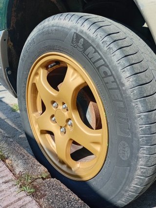 Llantas Doradas Subaru sti wrx
