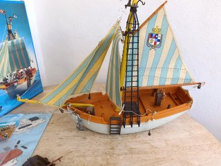 Playmobil 3740 goleta blanca barco pirata muñecos