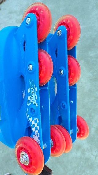 Patines y protecciones infantiles T32-34