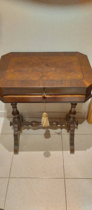 Mesa costurero antigua madera