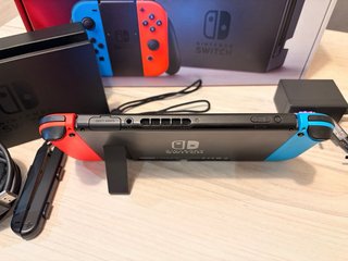 Consola Nintendo Switch Roja y Azul