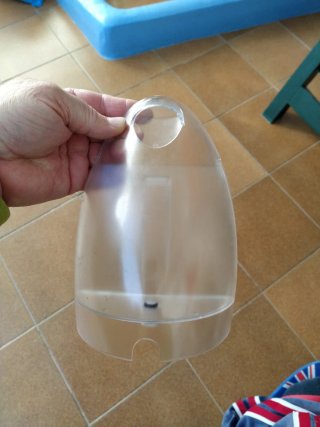 Cafetera Dolce Gusto Roja PIEZAS O REPARAR