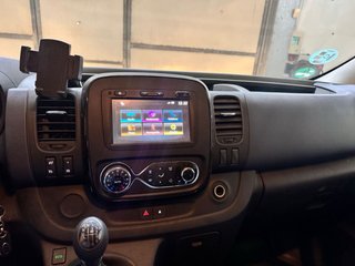 Opel Vivaro 2016