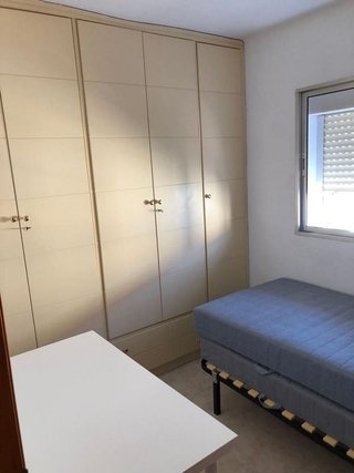 Piso en alquiler en Cruz Roja en Sevilla