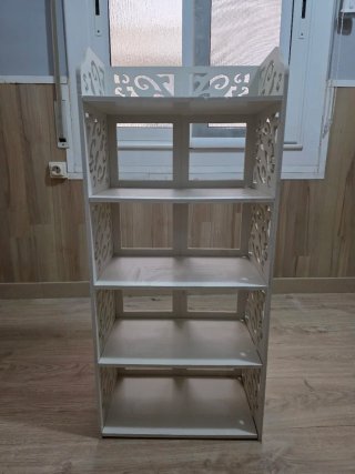 Estantería pequeña blanca