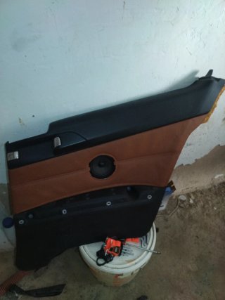 Panel trasero derechoBMW E92 marrón y negro