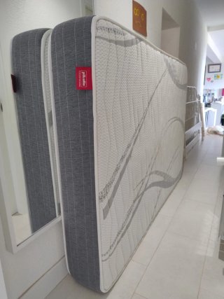 Somier 135x190 cm (colchón de regalo)