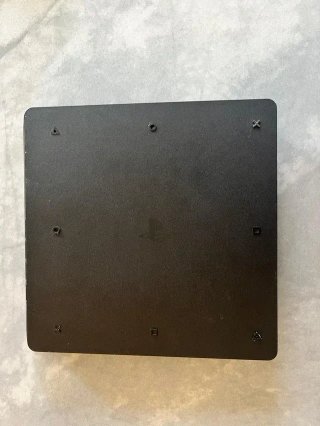 PS4 Slim 500GB + Mando Negro