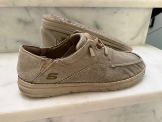 Mocasines Skechers Caballero Talla 43 Beige