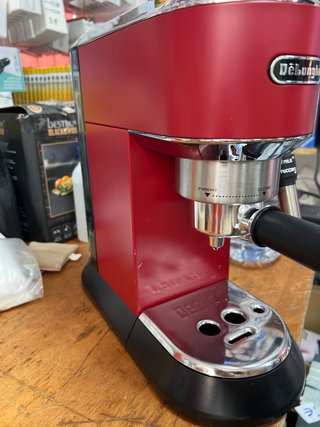 Cafetera De'Longhi Dedica Acero Inox