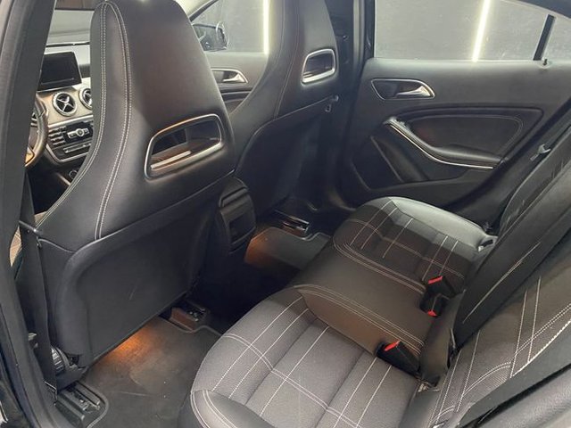 Mercedes GLA 200 URBAN