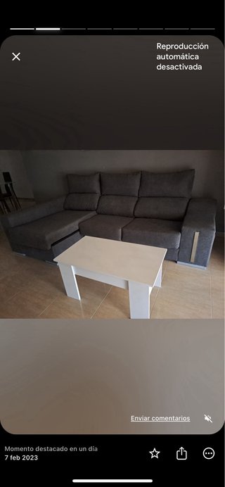 Cama doble con colcha de estrellas comedor entero