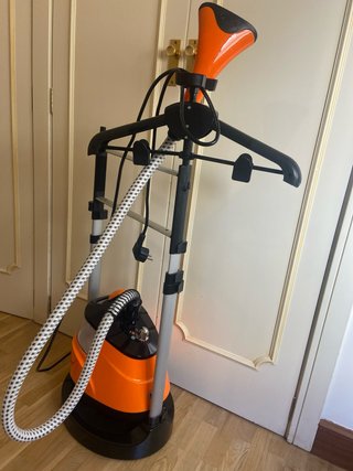 Plancha de vapor naranja
