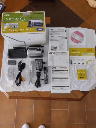 Cámara JVC Everio G GZ-MG135 HDD. A estrenar