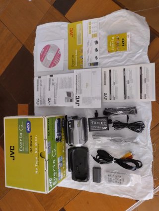 Cámara JVC Everio G GZ-MG135 HDD. A estrenar