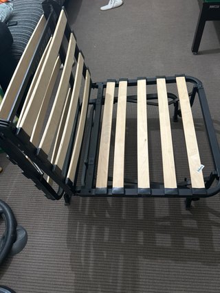 Sofá Cama Metálico y Madera Urgente por mudanza