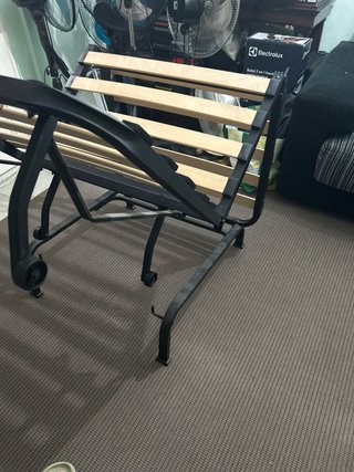 Sofá Cama Metálico y Madera Urgente por mudanza
