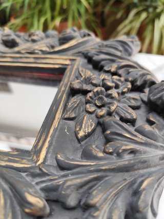 Espejo Marco Relieve Ornamental