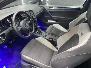 Volkswagen Golf R 2.0 TSI 300CV