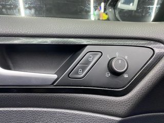 Volkswagen Golf R 2.0 TSI 300CV