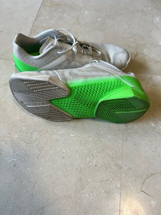 Zapatilla Nike Metcon Talla 43 Blanca y Verde