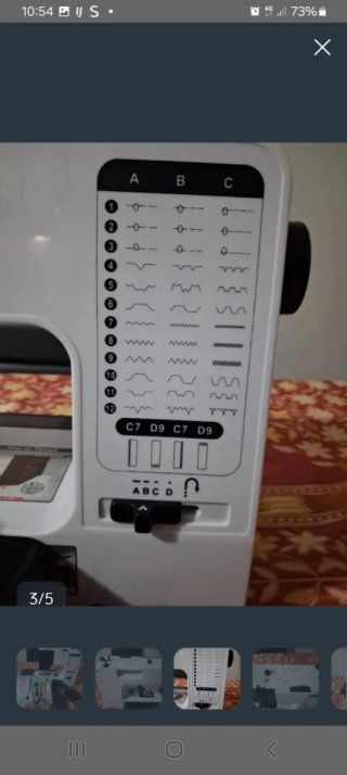 Máquina de coser con accesorios