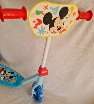 Patinete infantil Mickey Mouse