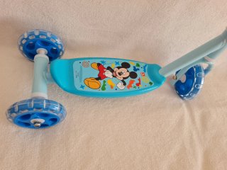 Patinete infantil Mickey Mouse