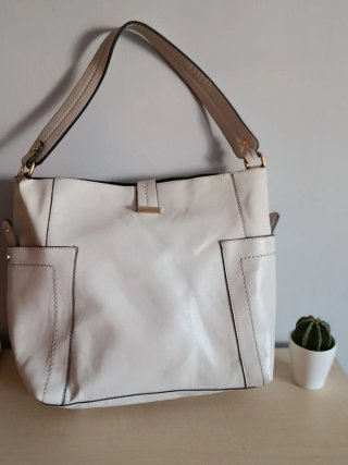 2 Bolsos Beige y Blanco