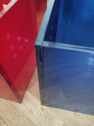 Cajas Lekman IKEA azul y roja