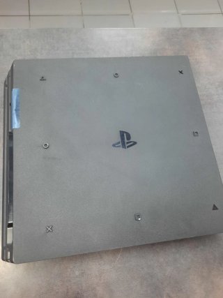 PS4 Pro 1TB con Mando y Cable de alimentación