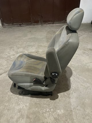 asiento sillon derecho copiloto Vivaro trafic