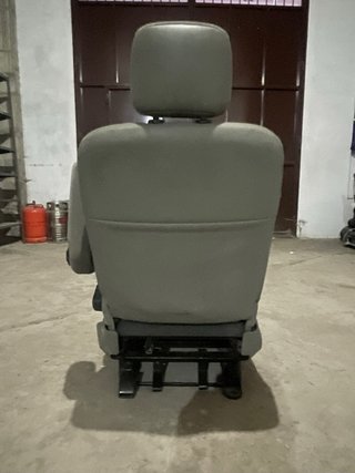 asiento sillon derecho copiloto Vivaro trafic