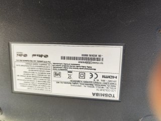2 Televisores Toshiba negros 32 pulgadas