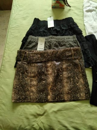 -3 FALDAS -2 CAMISETAS MANGO