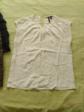 -3 FALDAS -2 CAMISETAS MANGO