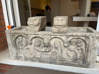 Fuente Románica Piedra Decorativa