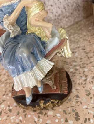 Figura Maternidad Porcelana Azul y Oro