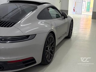 Porsche 911 2023