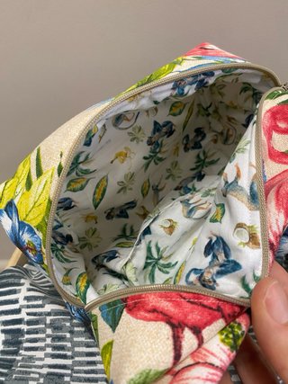 Conjunto de neceseres flamencos hecho a mano .