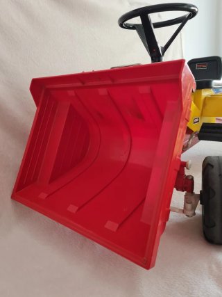 Tractor de pedales COLOMA amarillo y rojo