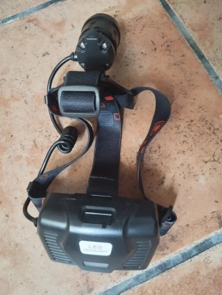 Linterna frontal LED P90