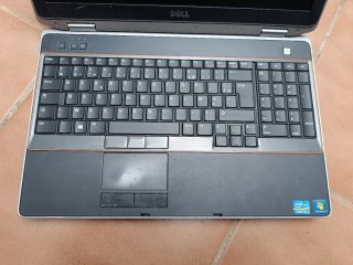 Lote 8 Portátiles y regalo
