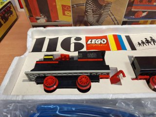 LEGO 116 STARTER TRAIN SET WITH MOTOR 4,5V (1967)