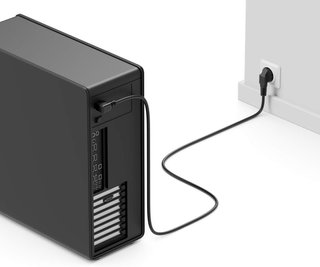 Cable Schuko a IEC Acodado Negro de 3,5 metros