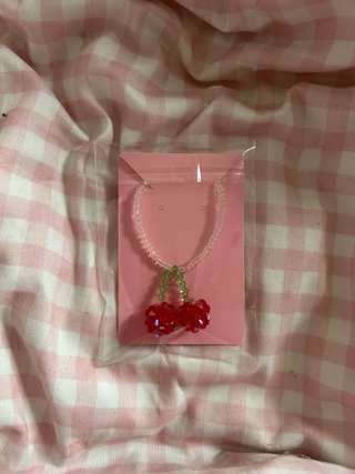 Collar de cerezas Swarovski