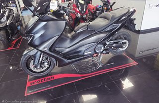 Yamaha TMAX 560 Tech MAX Negra
