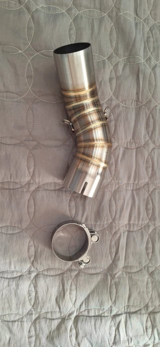 Codo adaptador para Escape Kawasaki Z900 2017-2025