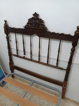 Somier 105cm con + Colchón marca sumex + REGALO