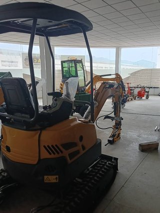 Miniexcavadora AC G18